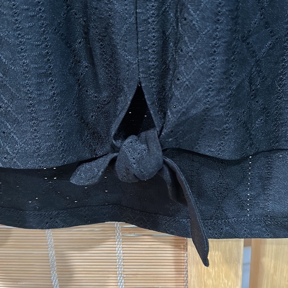 Xl black top - Picture 3 of 4